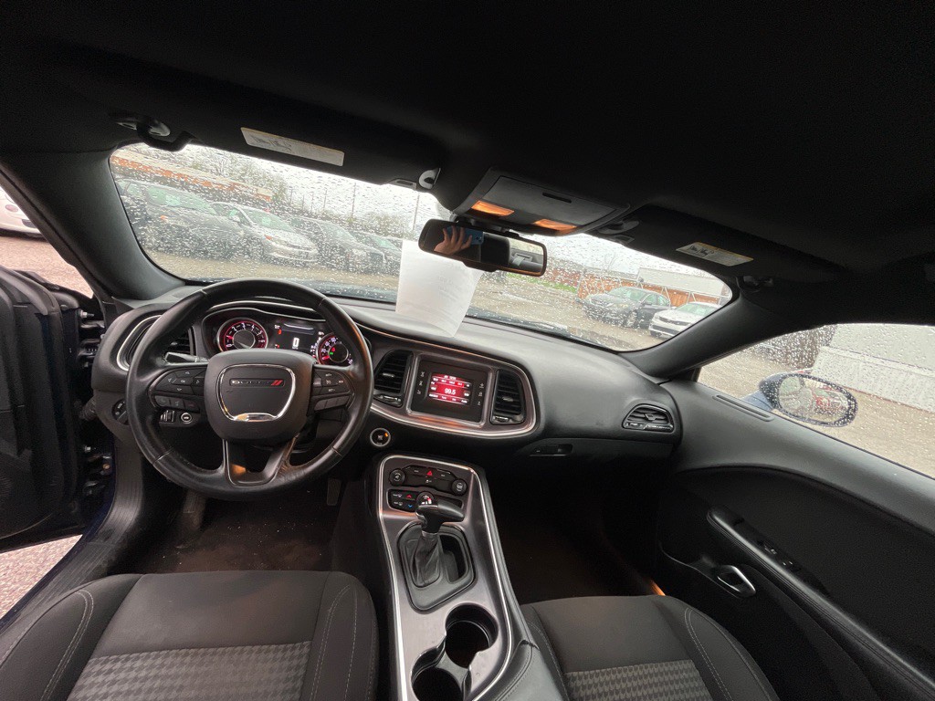 2016 Dodge Challenger Image 7