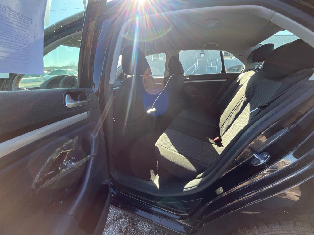 2010 Volkswagen Jetta Image 9