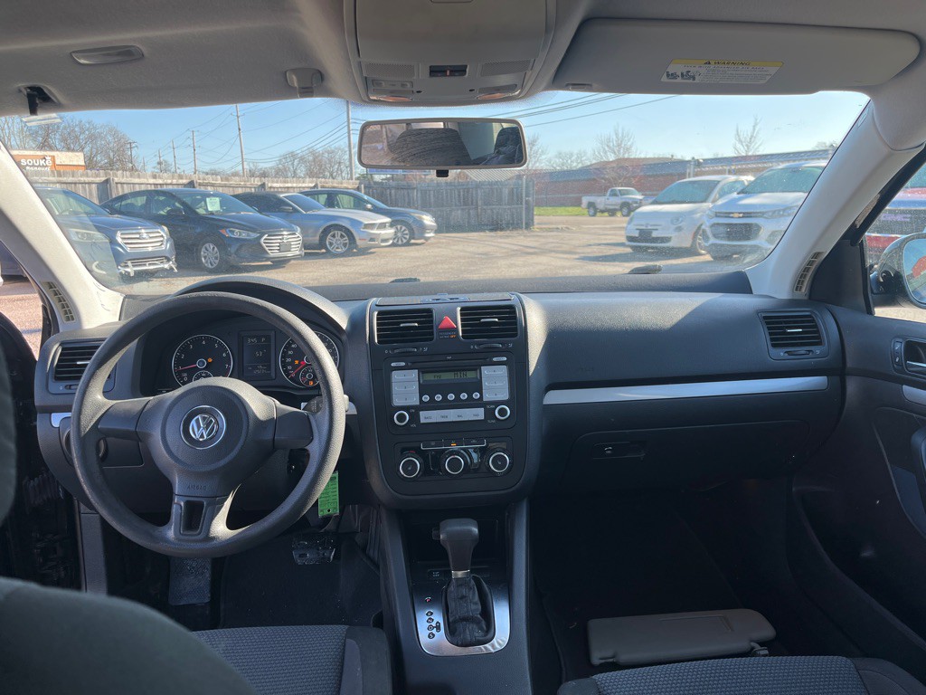 2010 Volkswagen Jetta Image 10