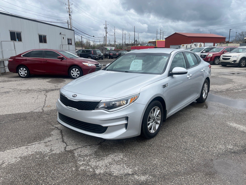 2017 Kia Optima Image 3