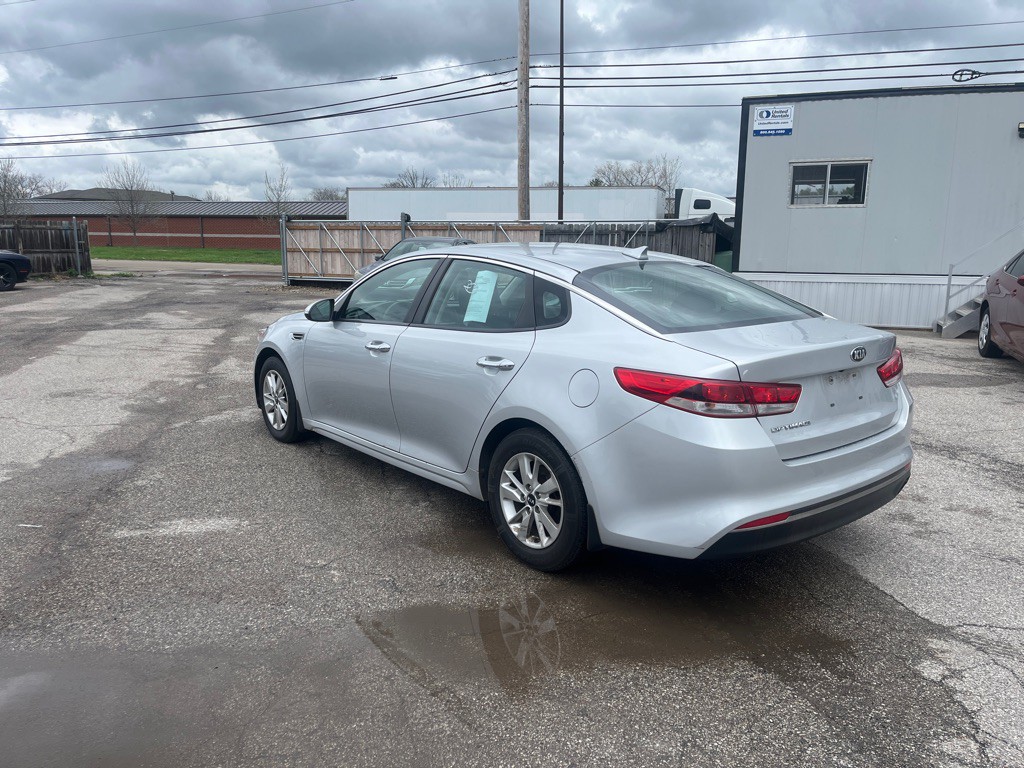 2017 Kia Optima Image 5