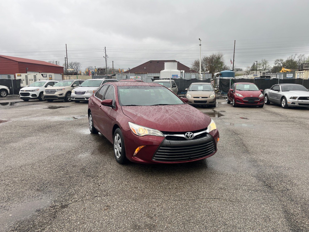 2015 Toyota Camry Image 1