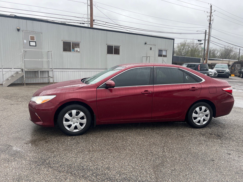 2015 Toyota Camry Image 4