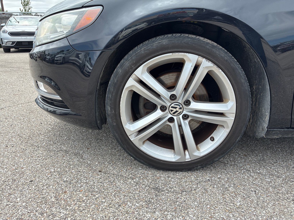 2013 Volkswagen CC Image 9