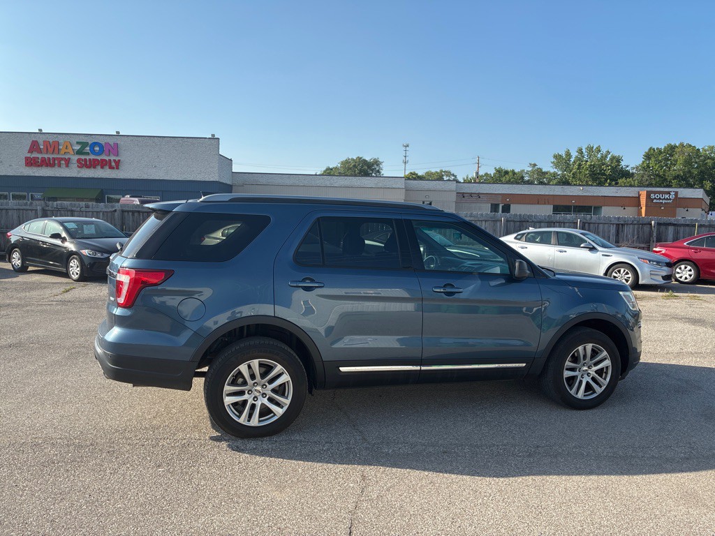 2018 Ford Explorer Image 8