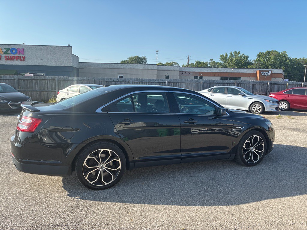 2013 Ford Taurus Image 8