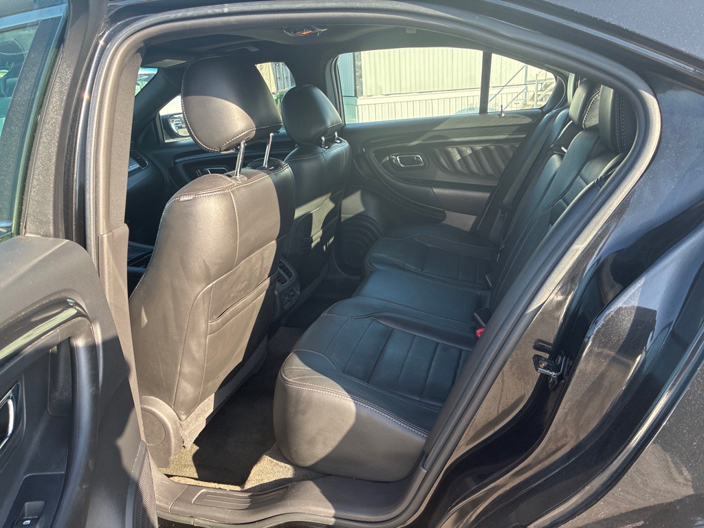2013 Ford Taurus Image 10