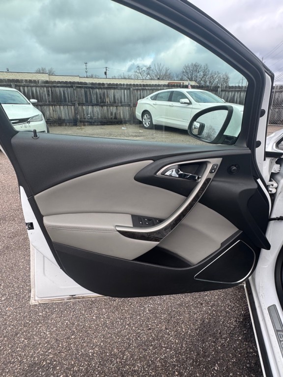 2016 Buick Verano Image 7