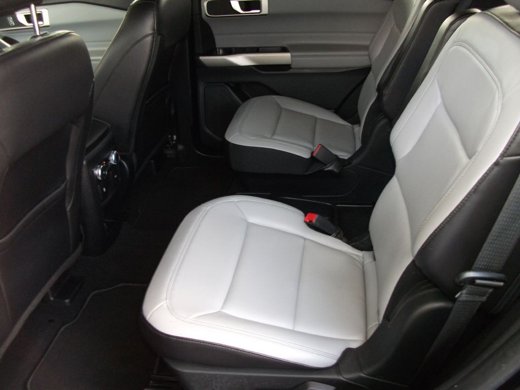 2021 Ford Explorer Image 14