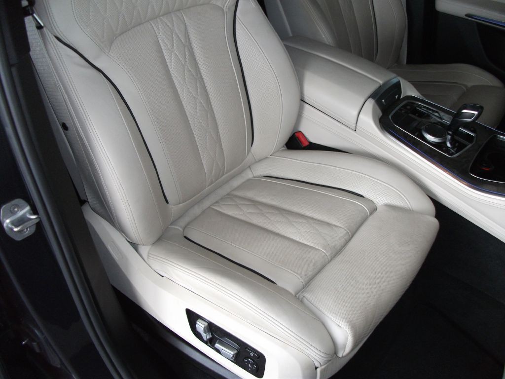 2019 BMW X5 Image 13