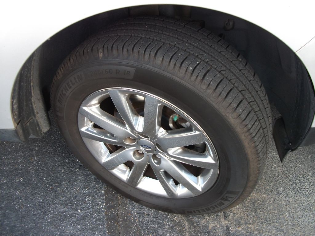 2014 Ford Edge Image 9