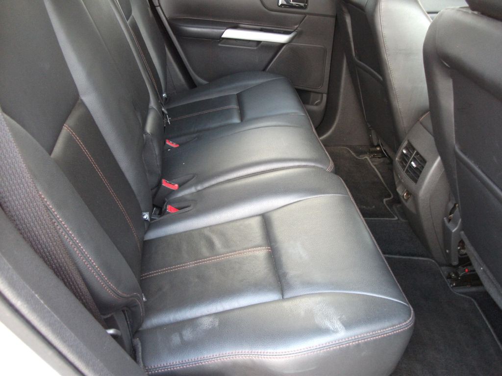 2014 Ford Edge Image 15