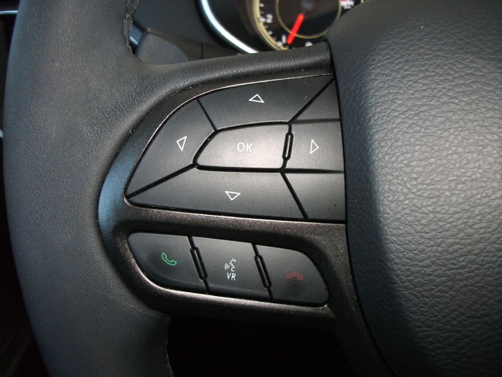2023 Jeep Cherokee Image 21