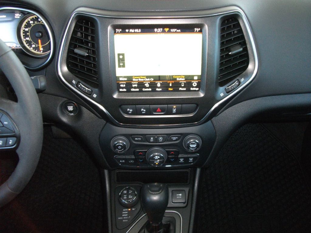 2023 Jeep Cherokee Image 23