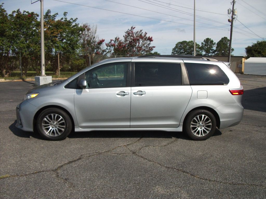 2019 Toyota Sienna Image 5
