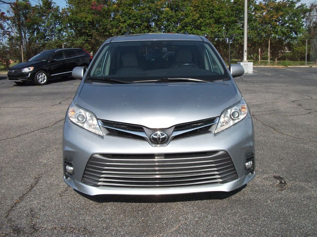 2019 Toyota Sienna Image 7