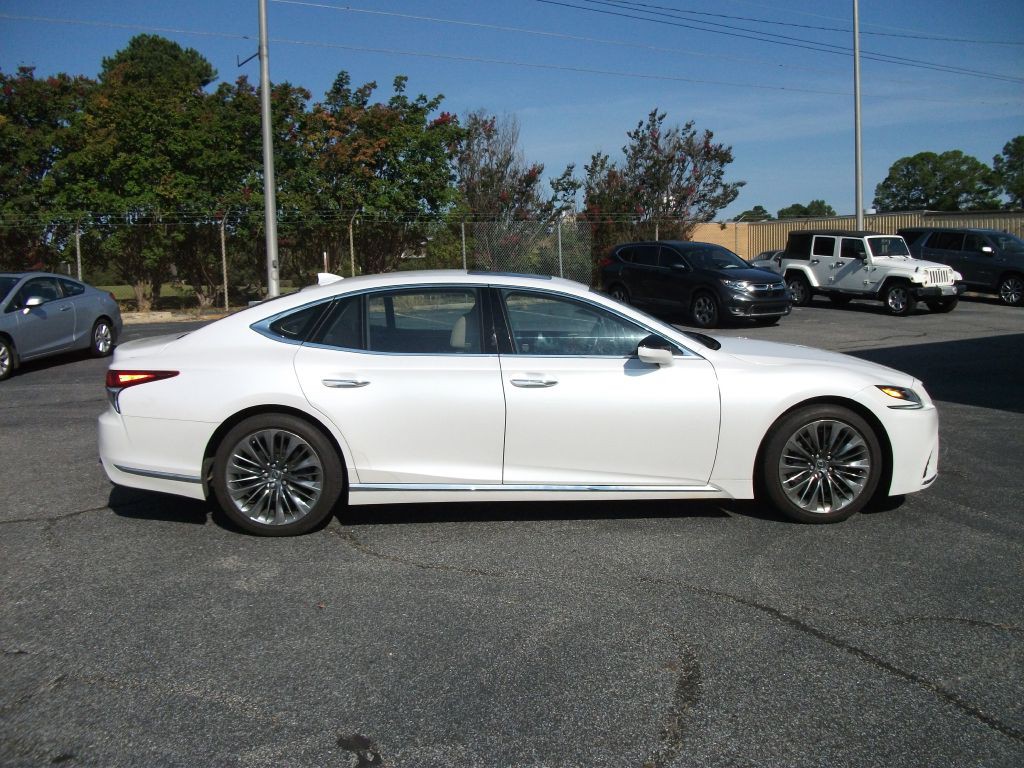 2020 Lexus LS Image 2
