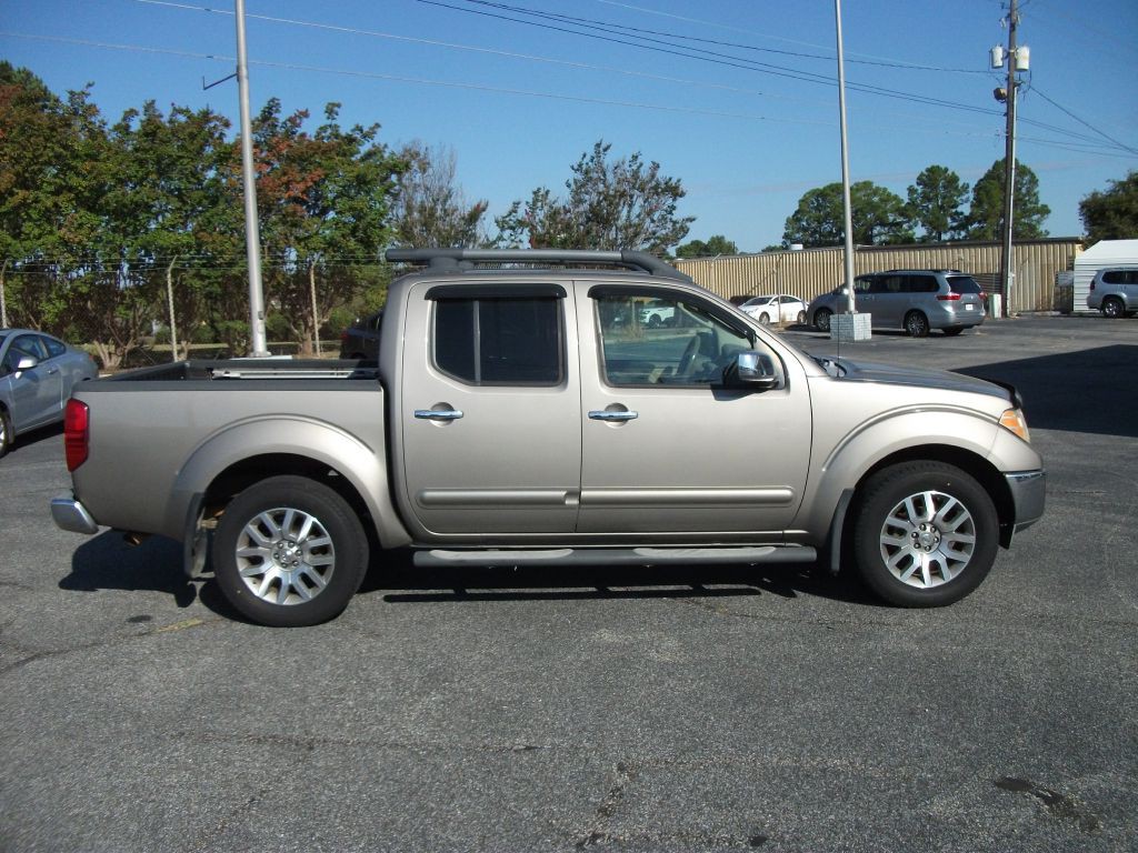 2009 Nissan Frontier Image 2