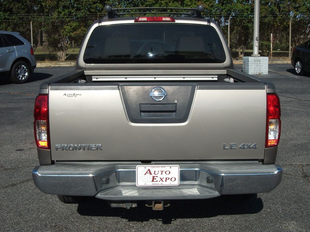 2009 Nissan Frontier Image 8
