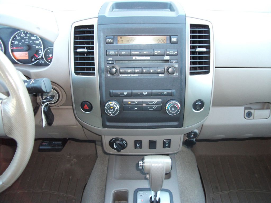 2009 Nissan Frontier Image 19