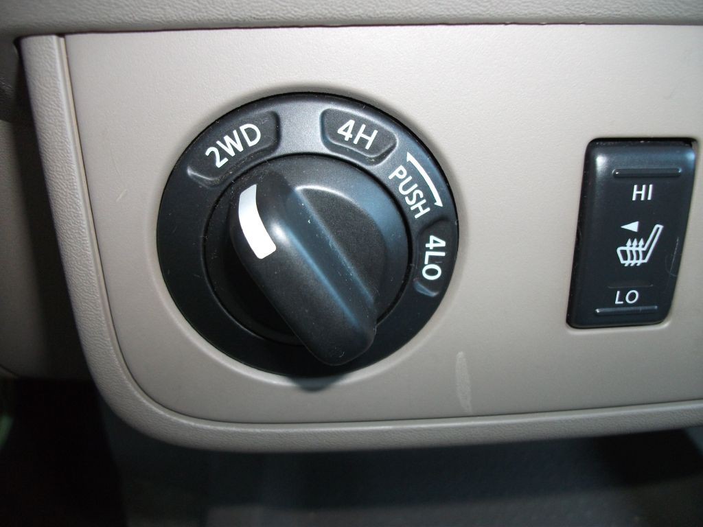 2009 Nissan Frontier Image 20