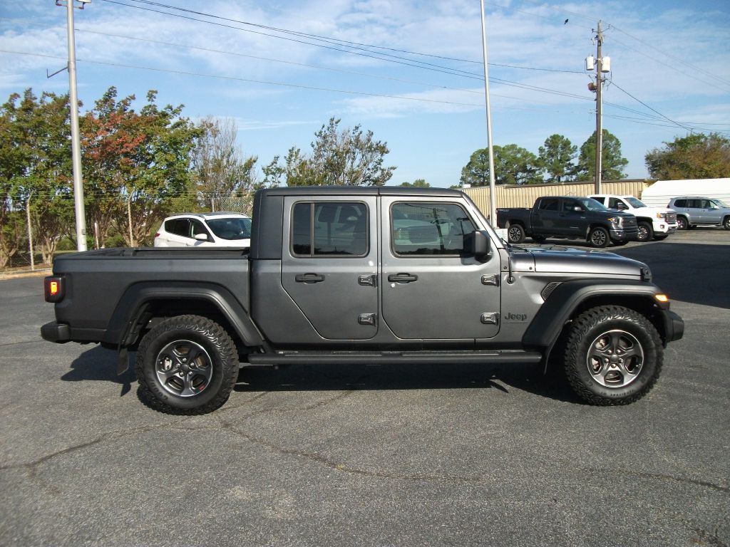 2020 Jeep Gladiator Image 2