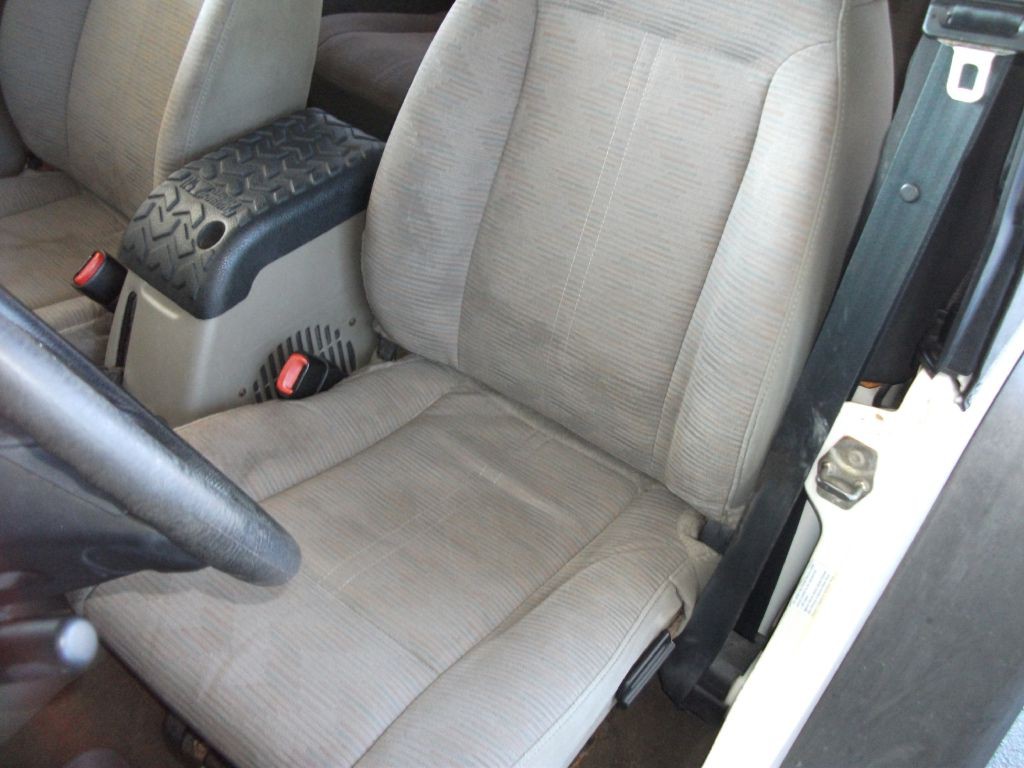 2003 Jeep Wrangler Image 10