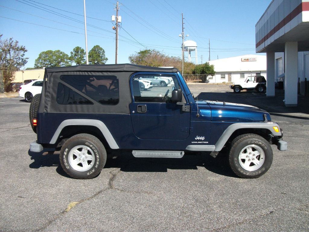 2004 Jeep Wrangler Image 2