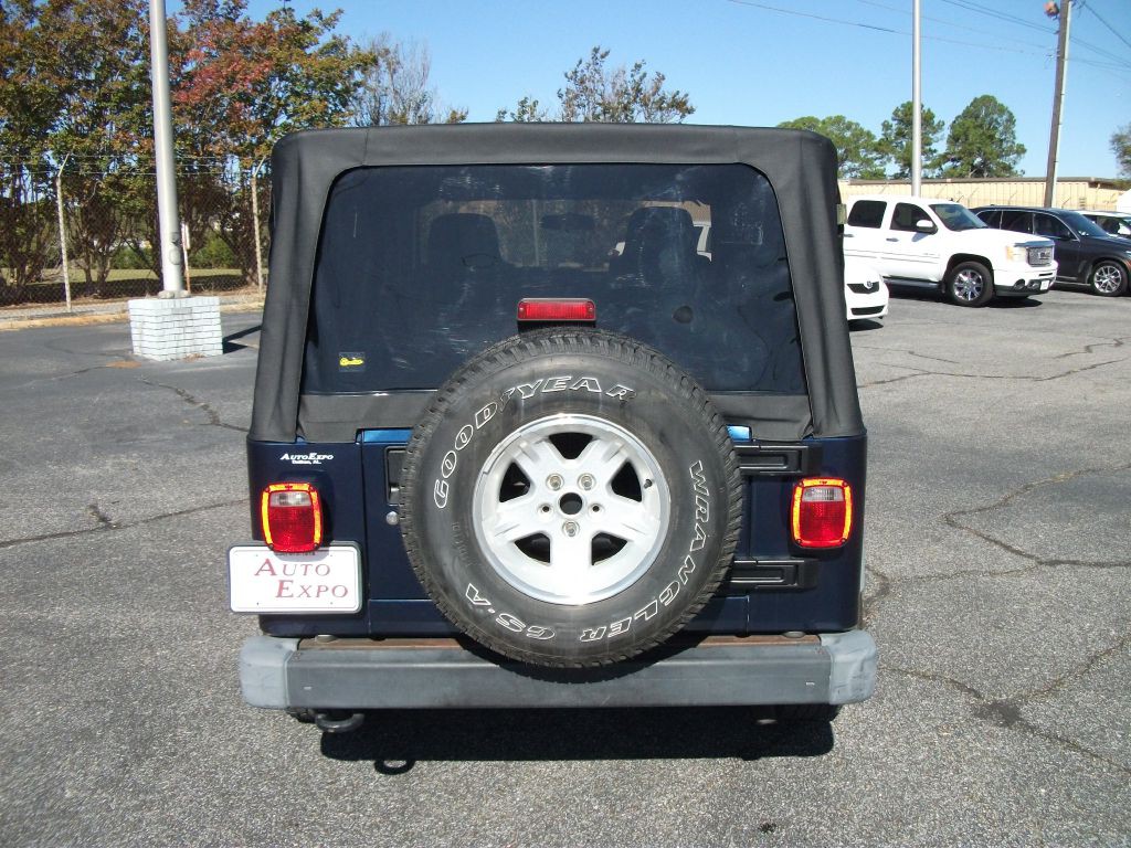 2004 Jeep Wrangler Image 8