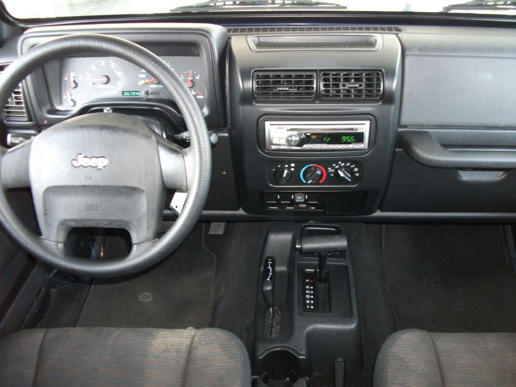 2004 Jeep Wrangler Image 14