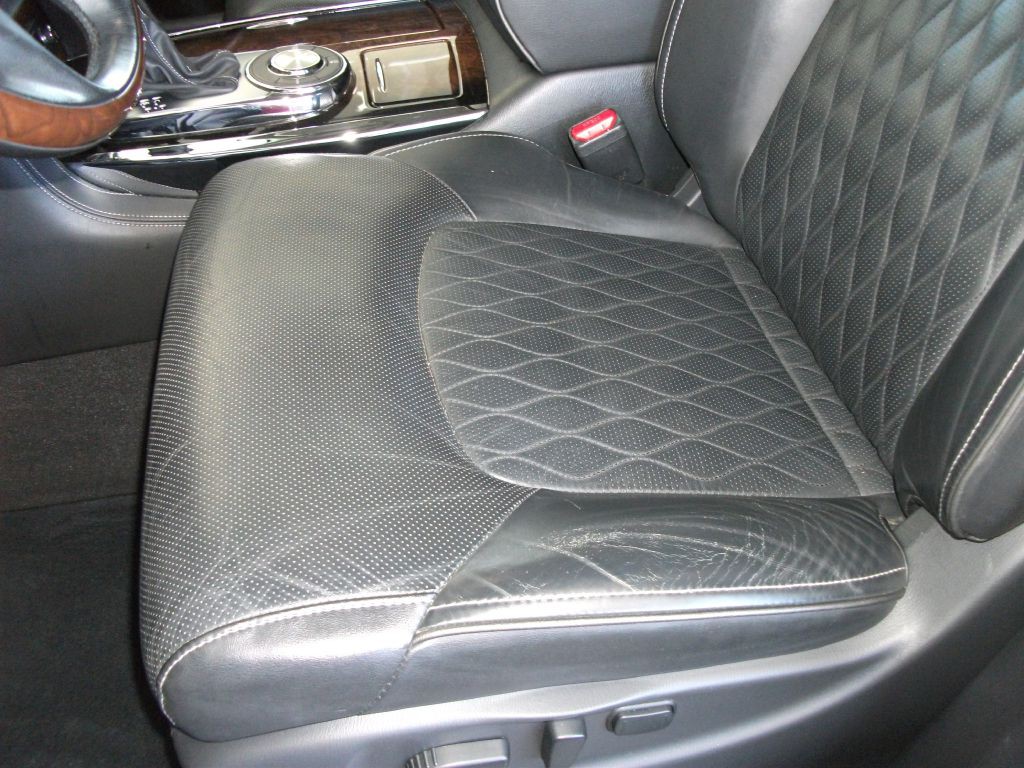 2019 INFINITI QX80 Image 9