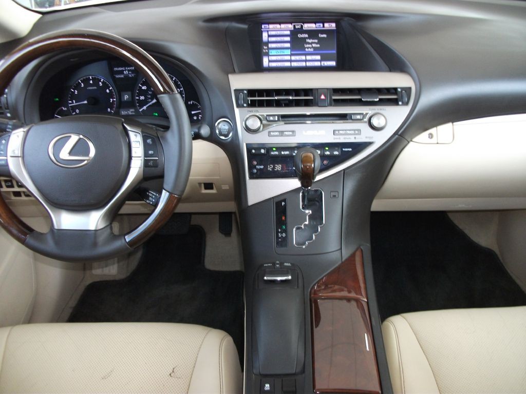 2015 Lexus RX Image 18