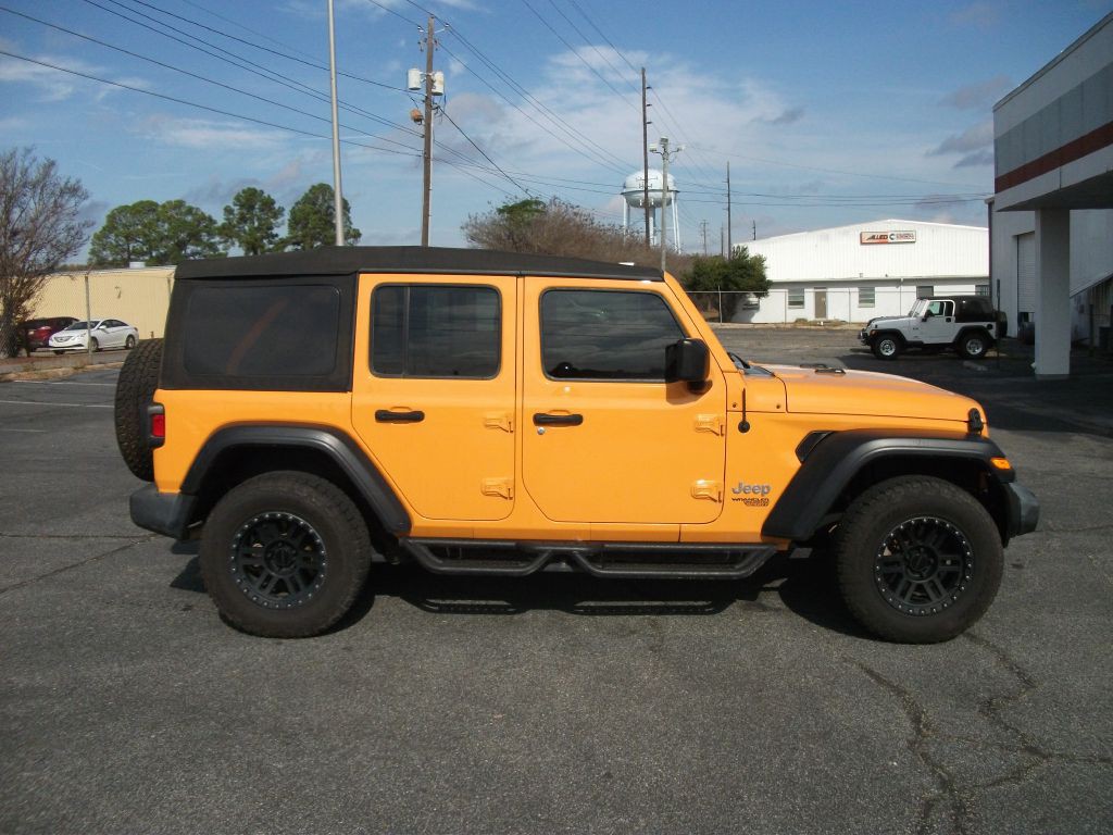 2021 Jeep Wrangler Unlimited Image 2