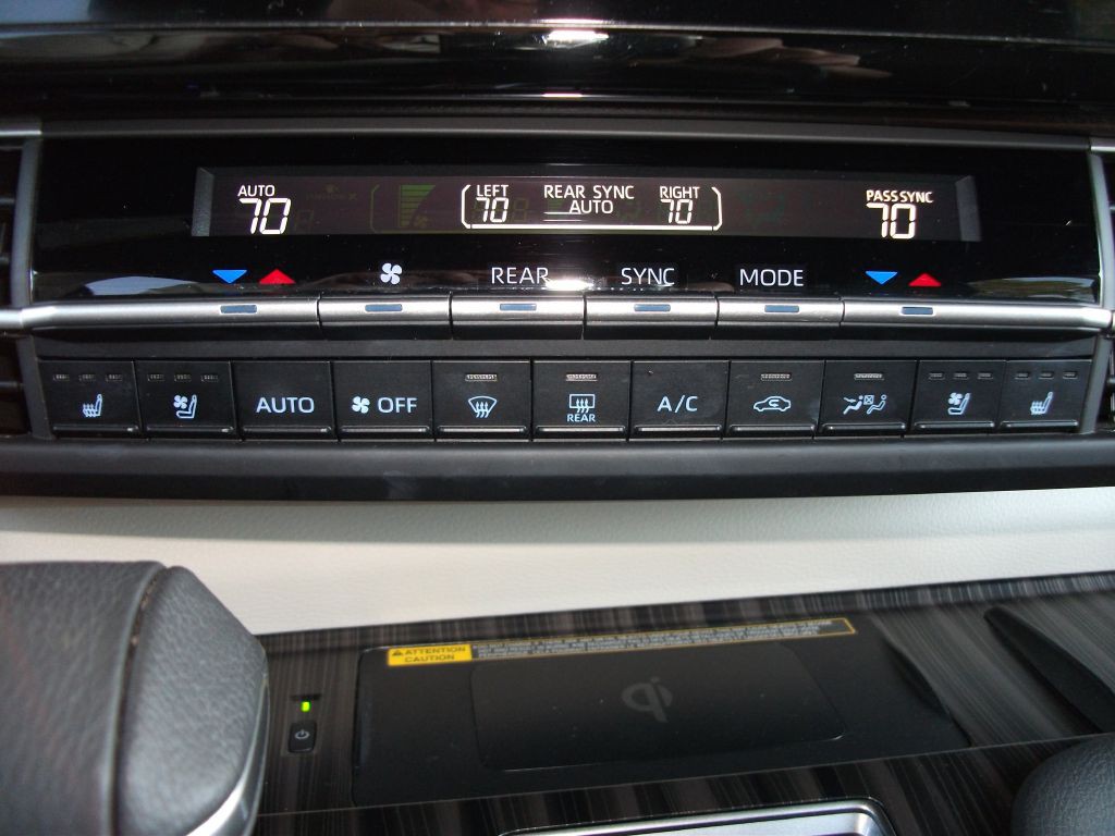 2024 Toyota Sienna Image 27