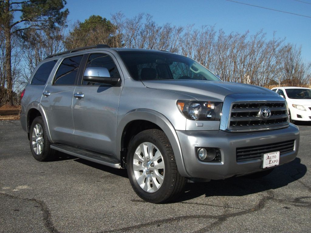 2015 Toyota Sequoia Image 1