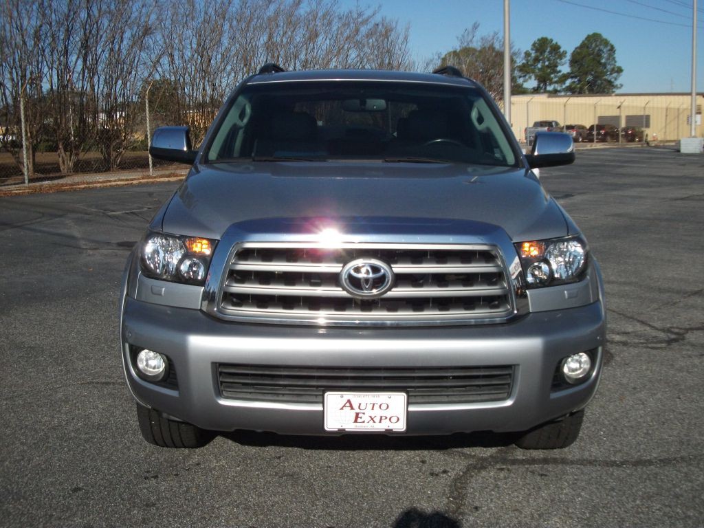 2015 Toyota Sequoia Image 7