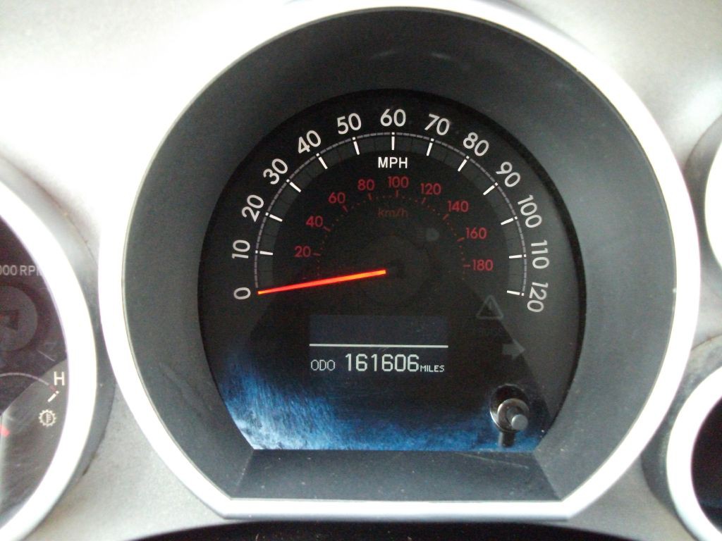 2015 Toyota Sequoia Image 20