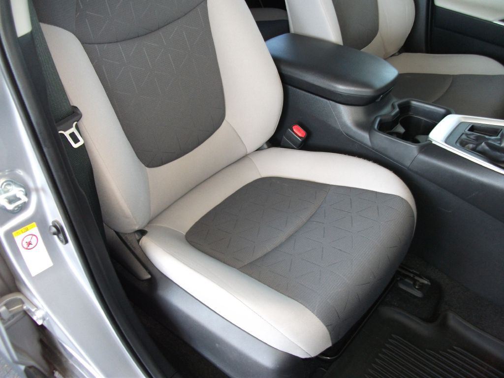 2019 Toyota Rav4 Image 12