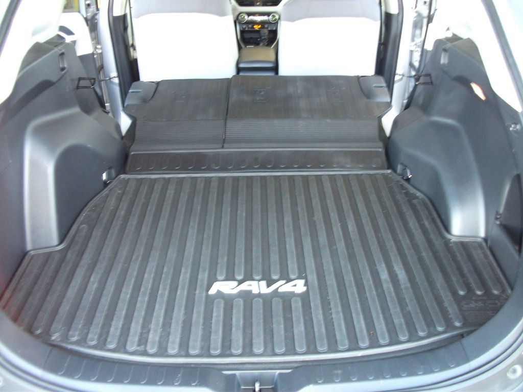 2019 Toyota Rav4 Image 16