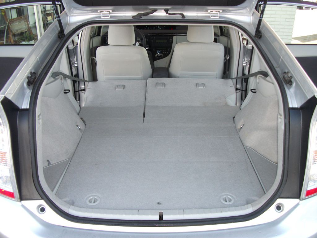 2010 Toyota Prius Image 16