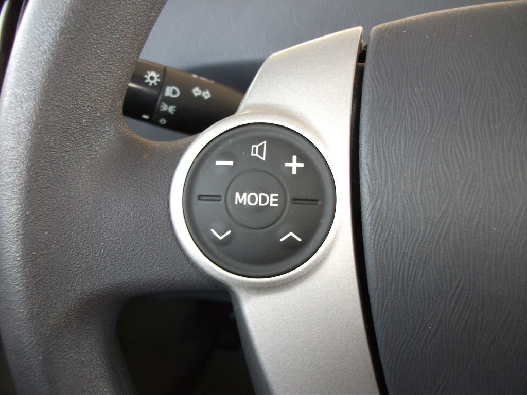 2010 Toyota Prius Image 19