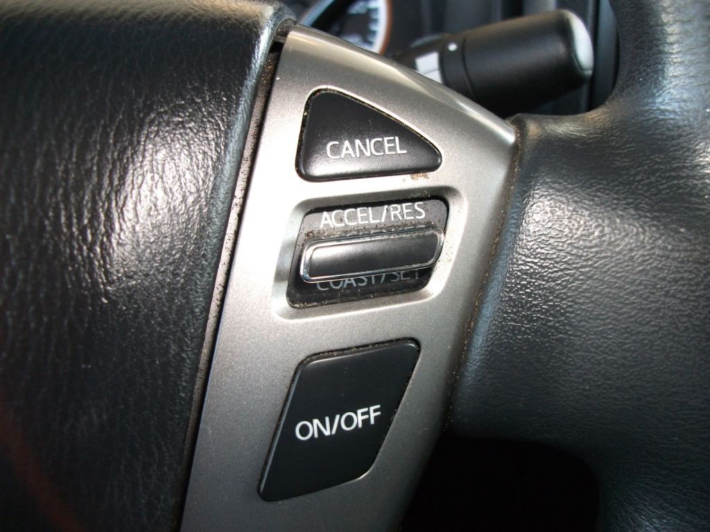 2015 Nissan Titan Image 18