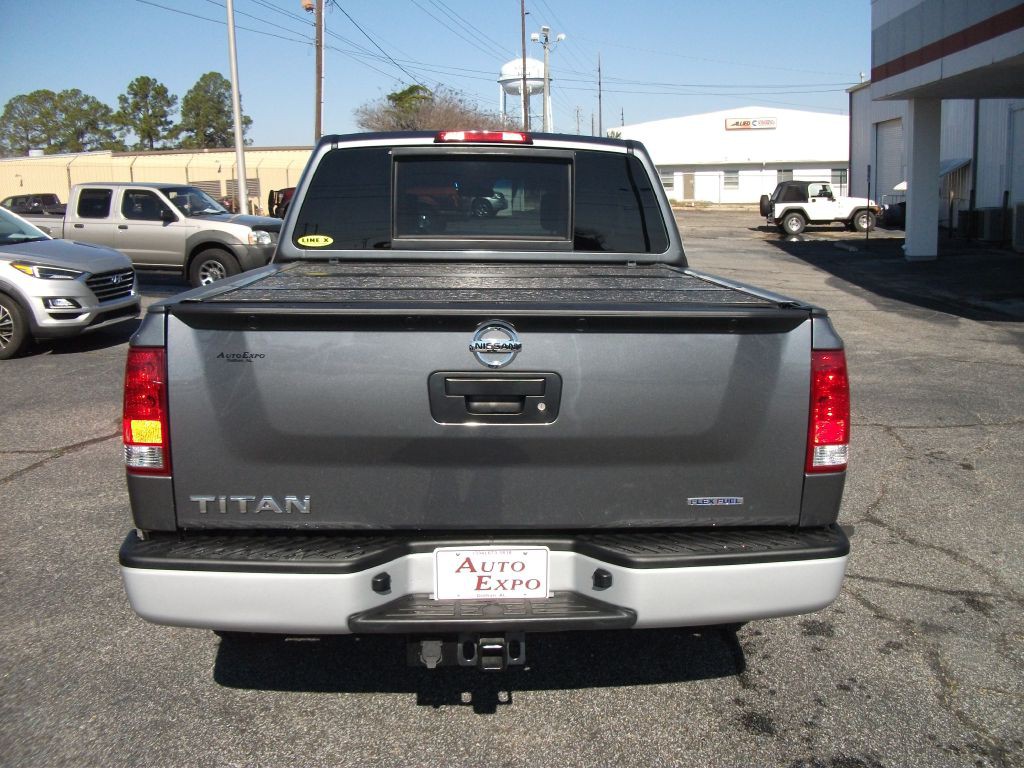 2015 Nissan Titan Image 8