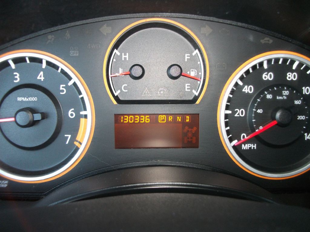 2015 Nissan Titan Image 17