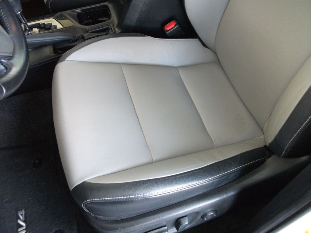 2018 Toyota Rav4 Image 9