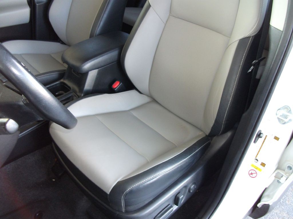 2018 Toyota Rav4 Image 10