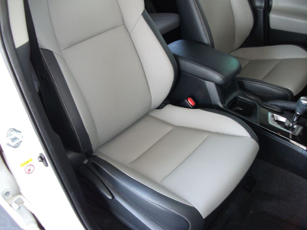 2018 Toyota Rav4 Image 12