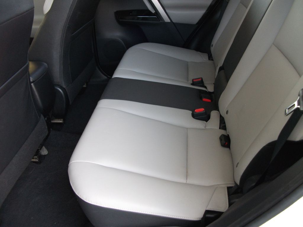 2018 Toyota Rav4 Image 13