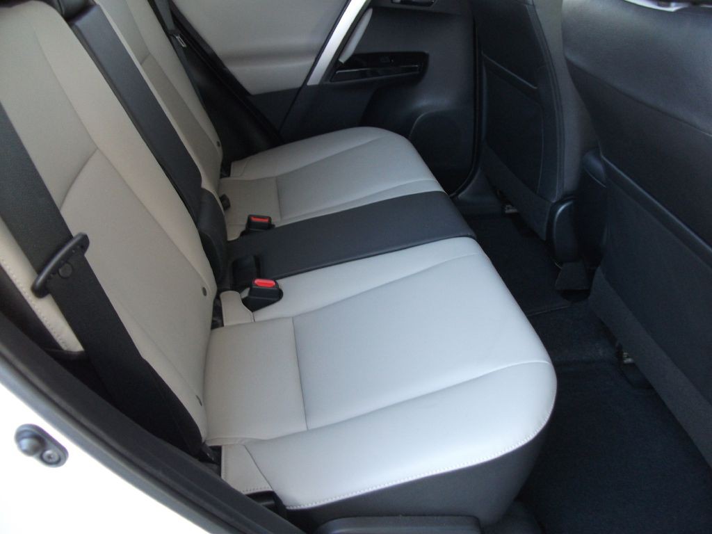 2018 Toyota Rav4 Image 14