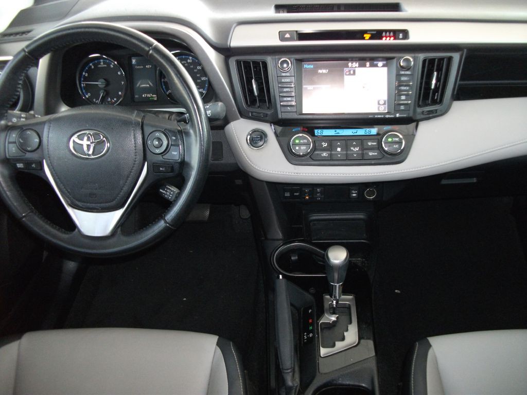 2018 Toyota Rav4 Image 16